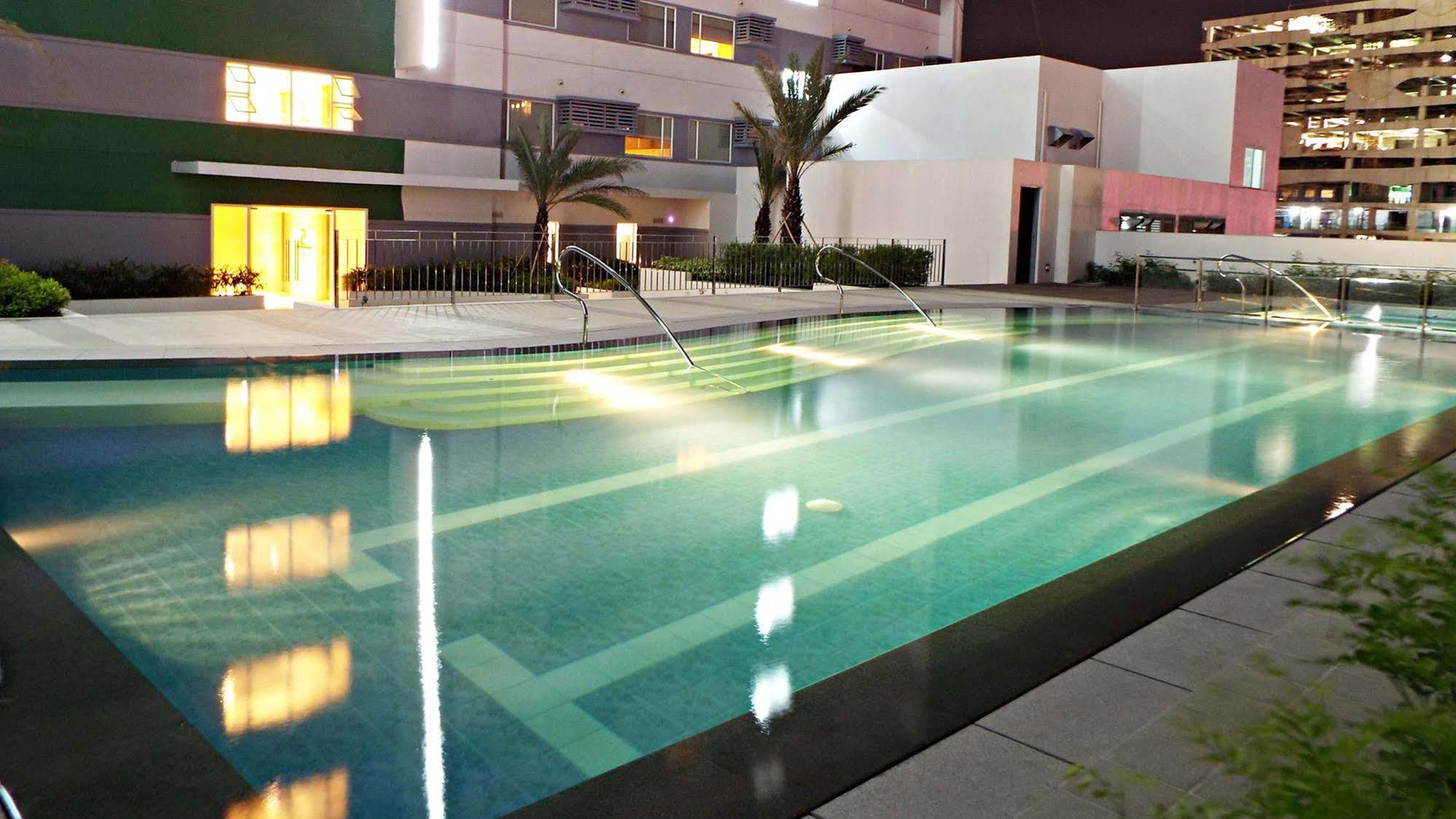 Hotel 101 Manila - Multiple Use Hotel Pasay Exterior foto